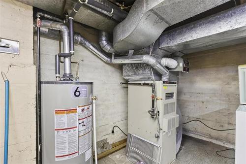 8 Hawthorne Pl, Winnipeg, MB 