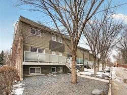 614-230 GREENWAY CR  Winnipeg, MB R2Y 1Z2