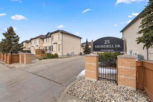 14-25 Shorehill Dr, Winnipeg, MB 