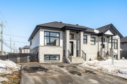 501 Rue du Sommet  Farnham, QC J2N 0T1