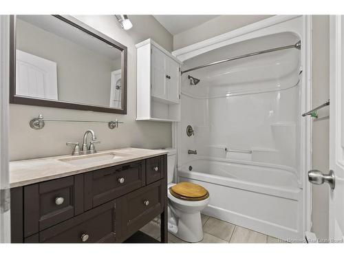 217 Canterbury Ave, Riverview, NB 