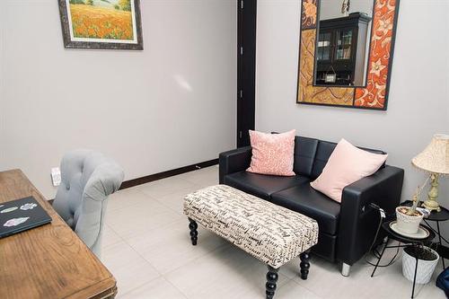 1285 Fraser Rd, Winnipeg, MB 