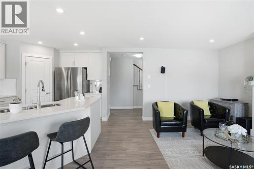 429 Germain Manor, Saskatoon, SK - Indoor Photo Showing Kitchen