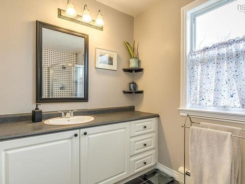 107 Lancaster Drive, Dartmouth, NS 