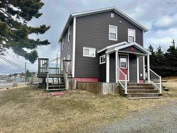3712 Highway 206 Haut De La Baie, NS B0E 2L0