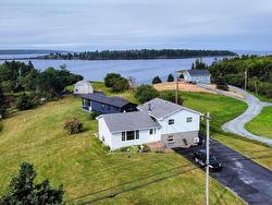 227 Kingsburg Road Lower Rose Bay, NS B0J 2X0
