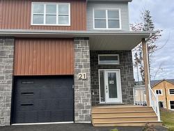 21 Simona Drive  Dartmouth, NS B2X 0C2