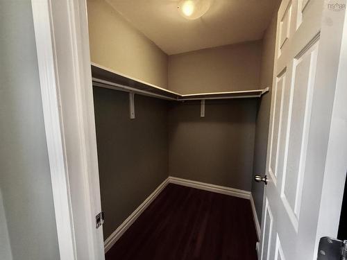 719 Pleasant Street, Dartmouth, NS 