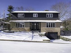 24 Parmbelle Lane  Halifax, NS B3M 1N3