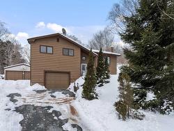 86 Theresa Court  Lake Echo, NS B3E 1B1