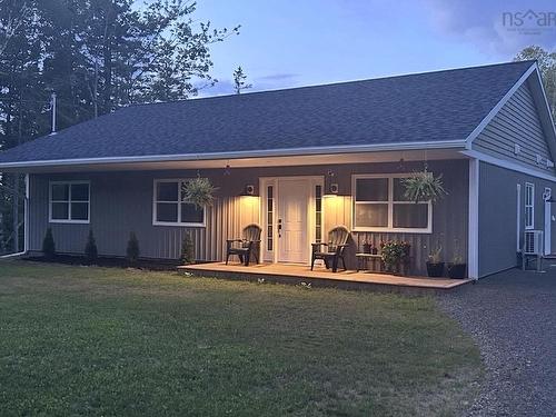 1960 Long Point Road, Burlington, NS 