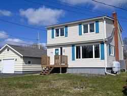42 Young Road Western Shore, NS B0J 3M0