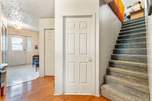 Hall d'entrée/Vestibule - 1460 Rue Principale E., Farnham, QC - Indoor Photo Showing Other Room