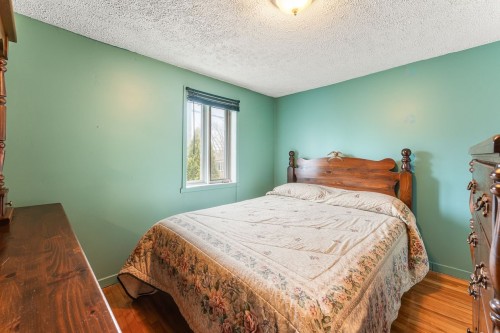 Chambre à coucher - 1460 Rue Principale E., Farnham, QC - Indoor Photo Showing Bedroom