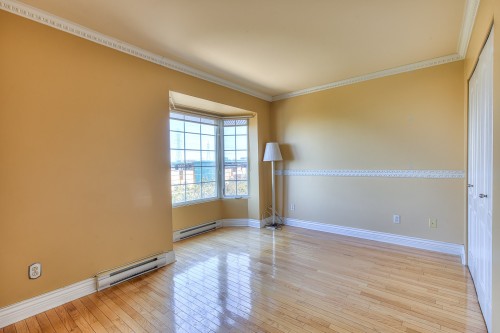 Chambre à coucher principale - 44-399 Rue Éricka, Laval (Fabreville), QC - Indoor Photo Showing Other Room