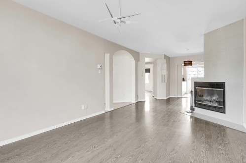 Salon - 229 Boul. Jérobelle, Saint-Jérôme, QC - Indoor Photo Showing Living Room With Fireplace
