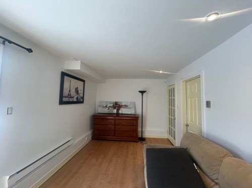 Salle familiale - 180 Place Terry-Fox, Kirkland, QC - Indoor