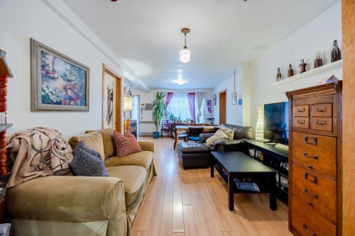 Living Room - 5535 14E Avenue, Montréal (Rosemont/La Petite-Patrie), QC - Indoor Photo Showing Living Room