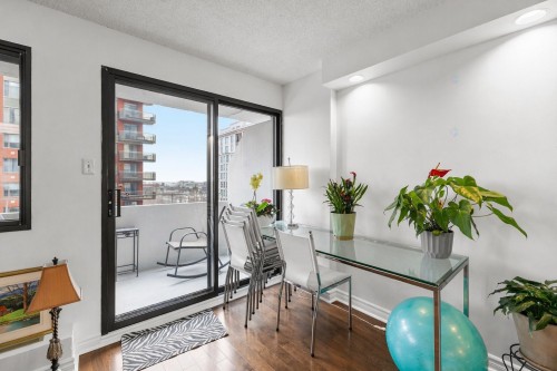 Balcony - 804-6800 Av. Macdonald, Côte-Saint-Luc, QC - Indoor Photo Showing Dining Room