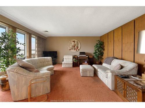 4470 Riverside Drive, Windsor, ON 