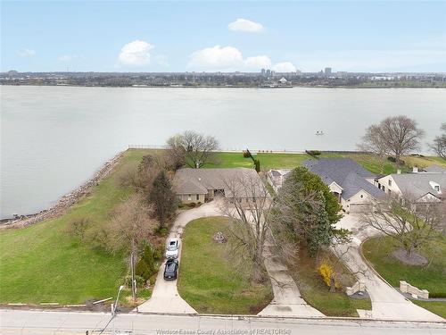 4470 Riverside Drive, Windsor, ON 