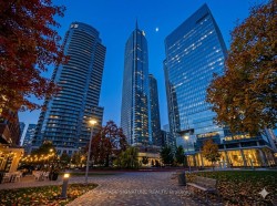 3205-10 York Street Toronto, ON M5J 0E1