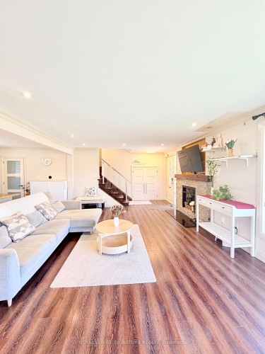 2263 Harcourt Crescent, Mississauga, ON - Indoor Photo Showing Living Room With Fireplace