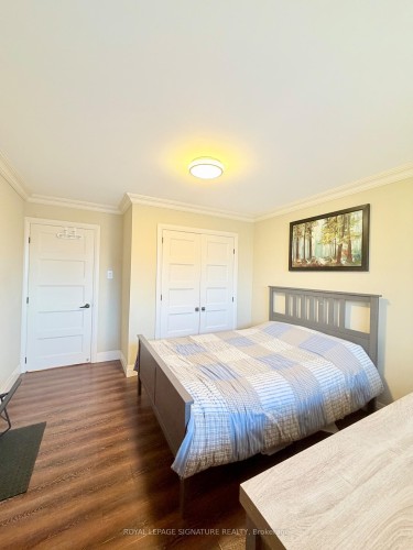 2263 Harcourt Crescent, Mississauga, ON - Indoor Photo Showing Bedroom