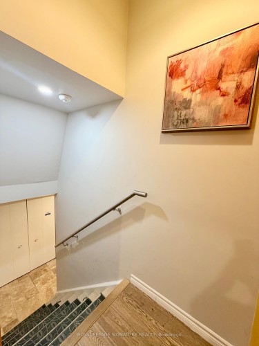 2263 Harcourt Crescent, Mississauga, ON - Indoor Photo Showing Other Room