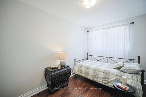 1106 Highgate Place, Mississauga, ON - Indoor Photo Showing Bedroom