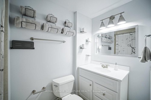 1106 Highgate Place, Mississauga, ON - Indoor Photo Showing Bathroom