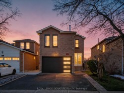 578 Silverthorne Crescent  Mississauga, ON L5R 1W7