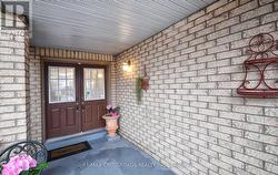 33 HOLLOWAY ROAD Markham, ON L3S 4P2