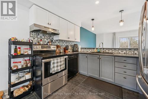 26 - 426 Grange Road, Guelph (Grange Road), ON - Indoor Photo Showing Kitchen