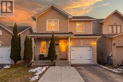 811 LOTUS AVENUE Kingston (Kingston East (Incl Barret Crt)), ON K7K 0A3