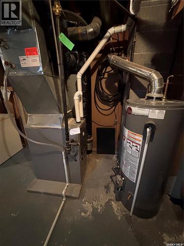 317 Y Avenue N, Saskatoon, SK - Indoor Photo Showing Basement