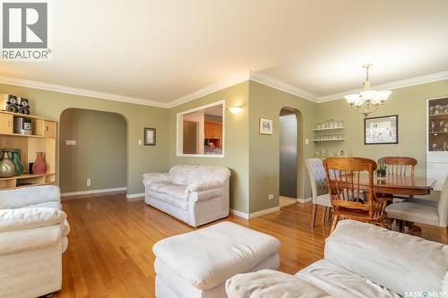 5308 2Nd Avenue, Regina, SK - Indoor Photo Showing Living Room