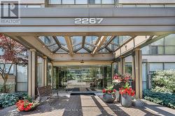 707 - 2267 LAKE SHORE BOULEVARD W Toronto, ON M8V 3X2