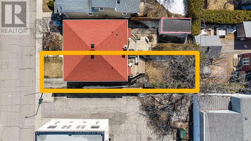 Lot lines for 12 Stevenson Ave! - 12 Stevenson Avenue, Ottawa, ON - Outdoor