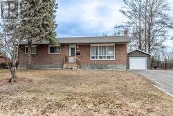 790 LAKEVIEW DRIVE Petawawa, ON K8A 7E9