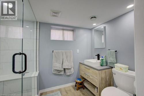 34 Barons Avenue S, Hamilton, ON - Indoor Photo Showing Bathroom