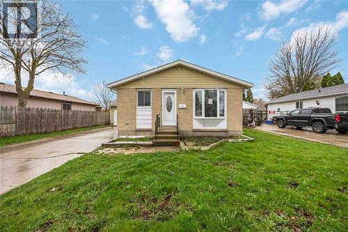 537 CARDIFF DRIVE  Sarnia, ON N7S 4B8