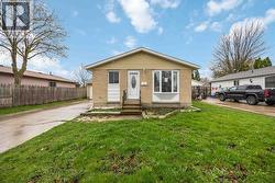 537 CARDIFF DRIVE Sarnia, ON N7S 4B8