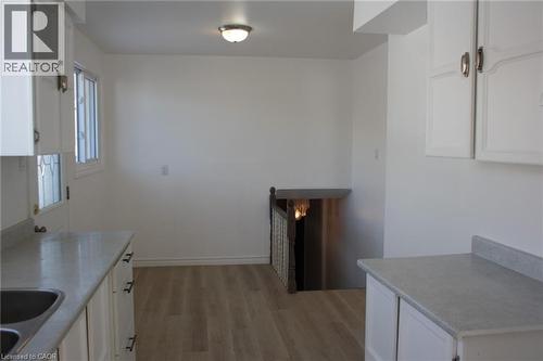 71 Nickolas Crescent, Cambridge, ON - Indoor Photo Showing Kitchen