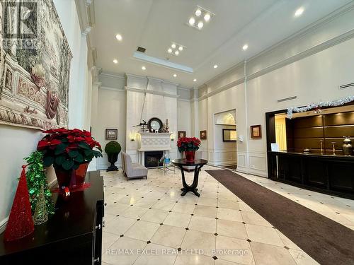 712 - 350 Red Maple Road, Richmond Hill, ON - Indoor Photo Showing Other Room