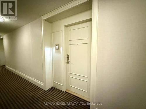 712 - 350 Red Maple Road, Richmond Hill, ON - Indoor Photo Showing Other Room