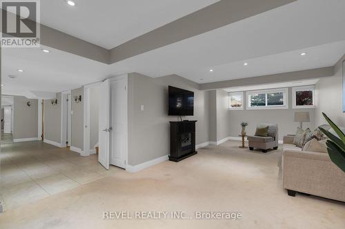 77 Marsellus Drive, Barrie, ON - Indoor