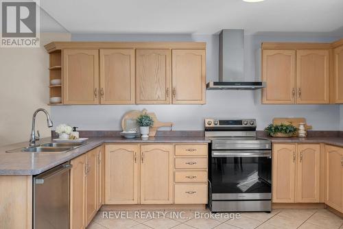 77 Marsellus Drive, Barrie, ON - Indoor Photo Showing Kitchen With Double Sink