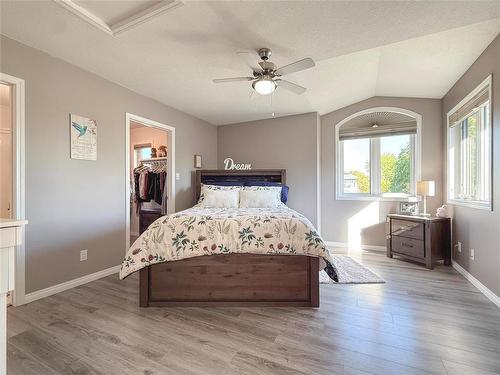 110 Fraser Crescent, Brandon, MB - Indoor Photo Showing Bedroom