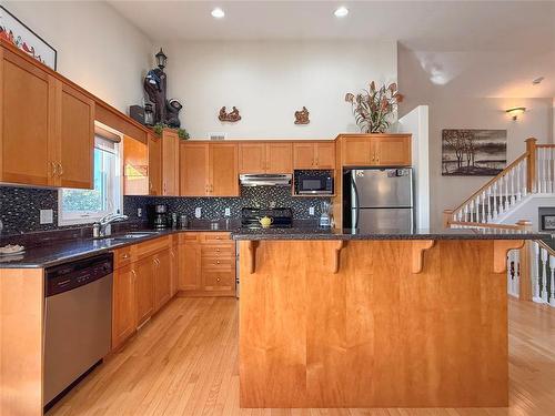 110 Fraser Crescent, Brandon, MB - Indoor Photo Showing Kitchen With Double Sink